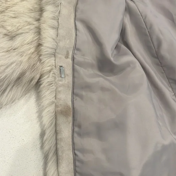 Saga Fox Fur Jacket Size Small - Picture 4 of 8